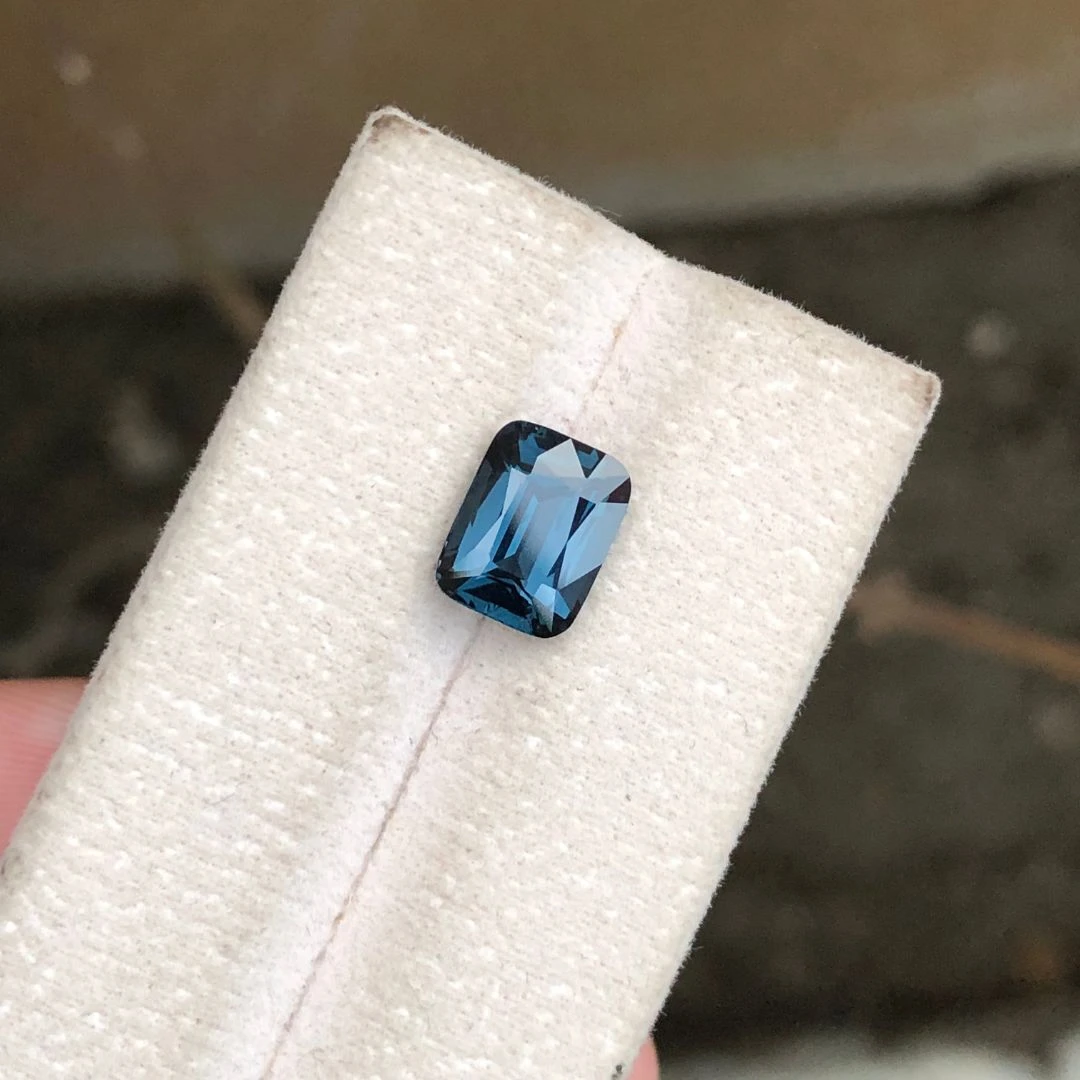 3.12 ct Natural Blue Spinel Cushion Shape Loose Gemstone from Tanzania — view 11